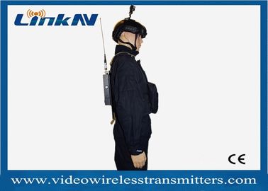 جهاز إرسال فيديو تكتيكي للشرطة العسكرية COFDM HDMI و CVBS ثنائي الاتجاه إنترفون AES256 يعمل بالبطارية